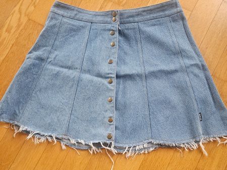 Neuwertiger Jeansrock REWORK (upcycling) Gr. L
