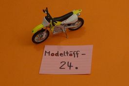 Modeltöff-24.