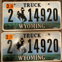  🇺🇸 2x Paar U.S. Autoschild, Wyoming 2-14920 - ORIGNAL