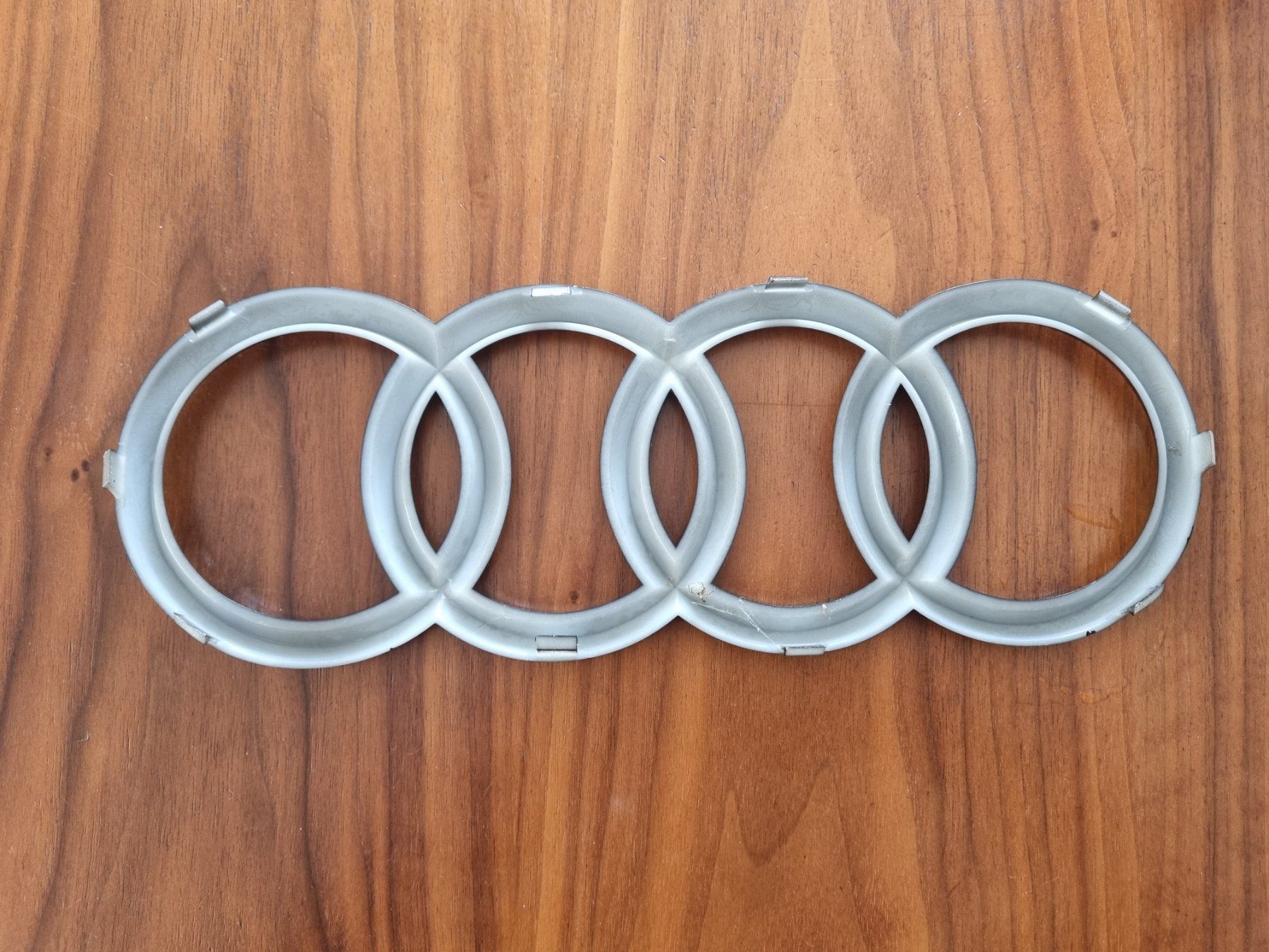 Alle Autoersatzteile: Audi- emblem – Gebraucht aus Dagmersellen von 3571 1