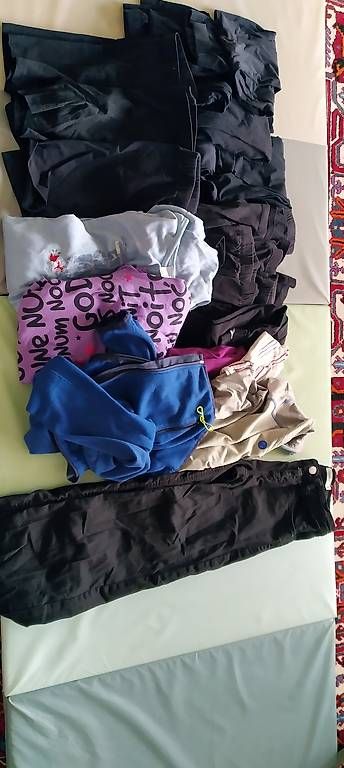 Lotti & Set di vestiti: Diverse Kinderkleider – Usato da Boll venduto da minta24