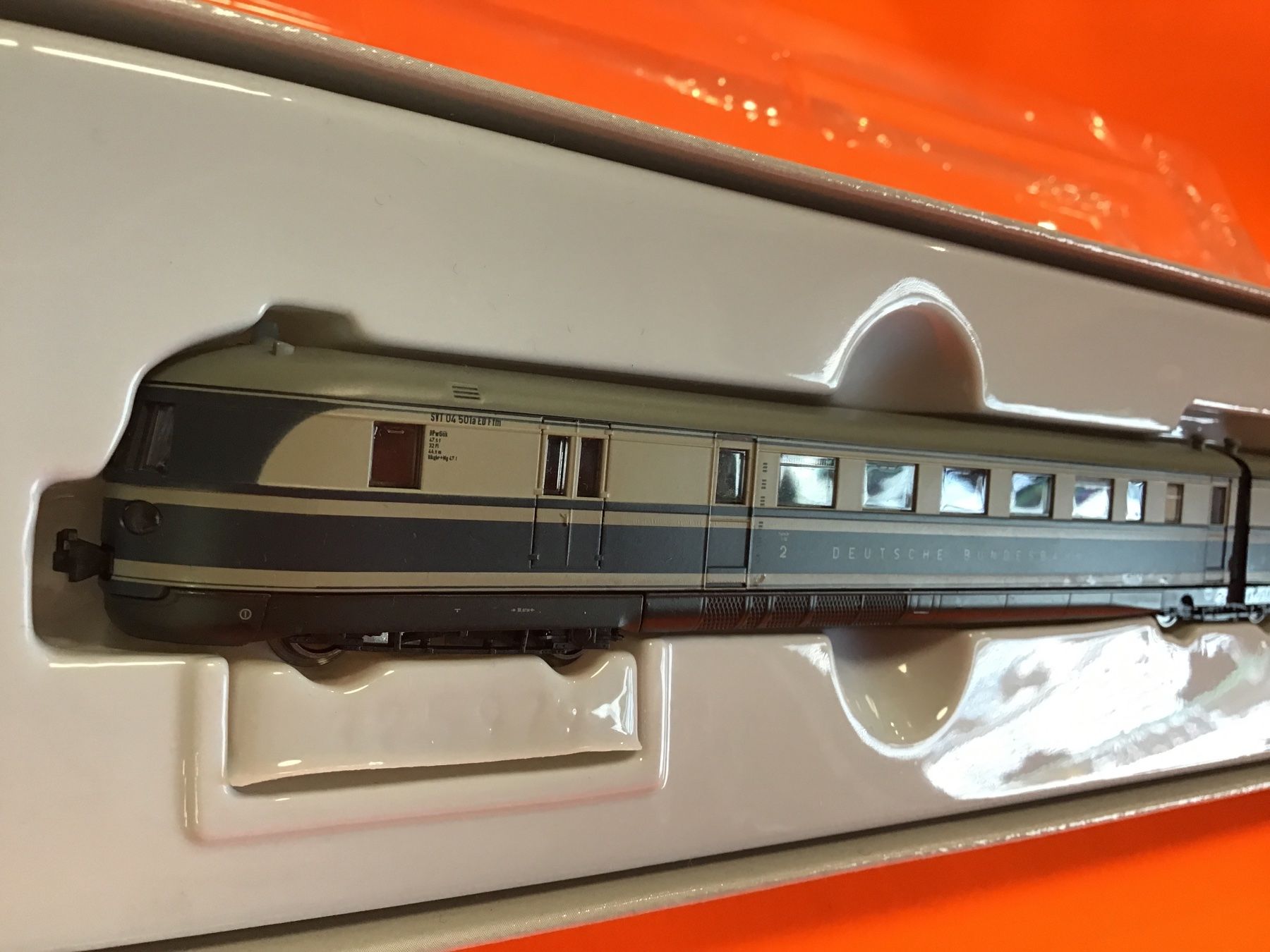 Trix Modelleisenbahnen: Trix Minitrix Triebzug SVT 04.5 DB Neu – Neu und originalverpackt aus Männedorf von Modelle-aller-Art 1