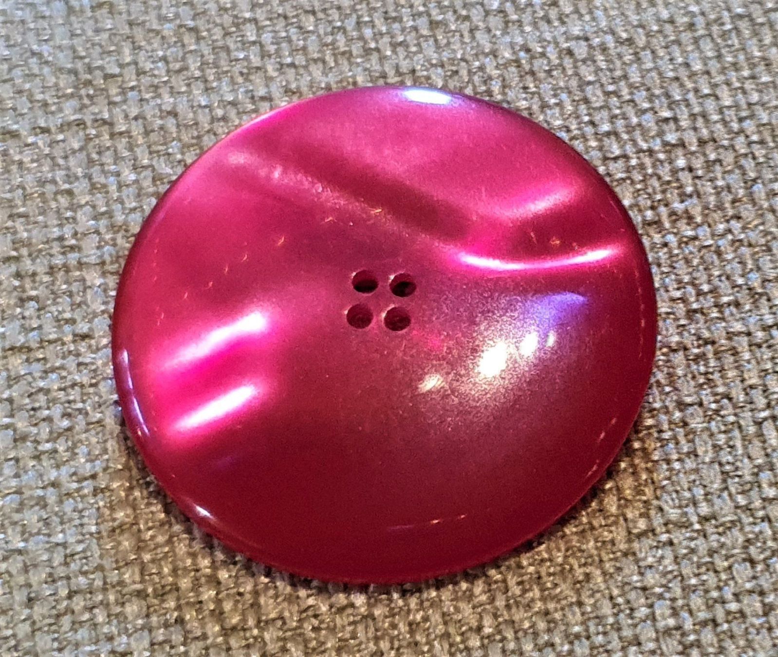 Knöpfe: F940 - Basler 1 Knopf Pink Rosa – Gebraucht aus Reinach BL von Boston-Verkauf 1