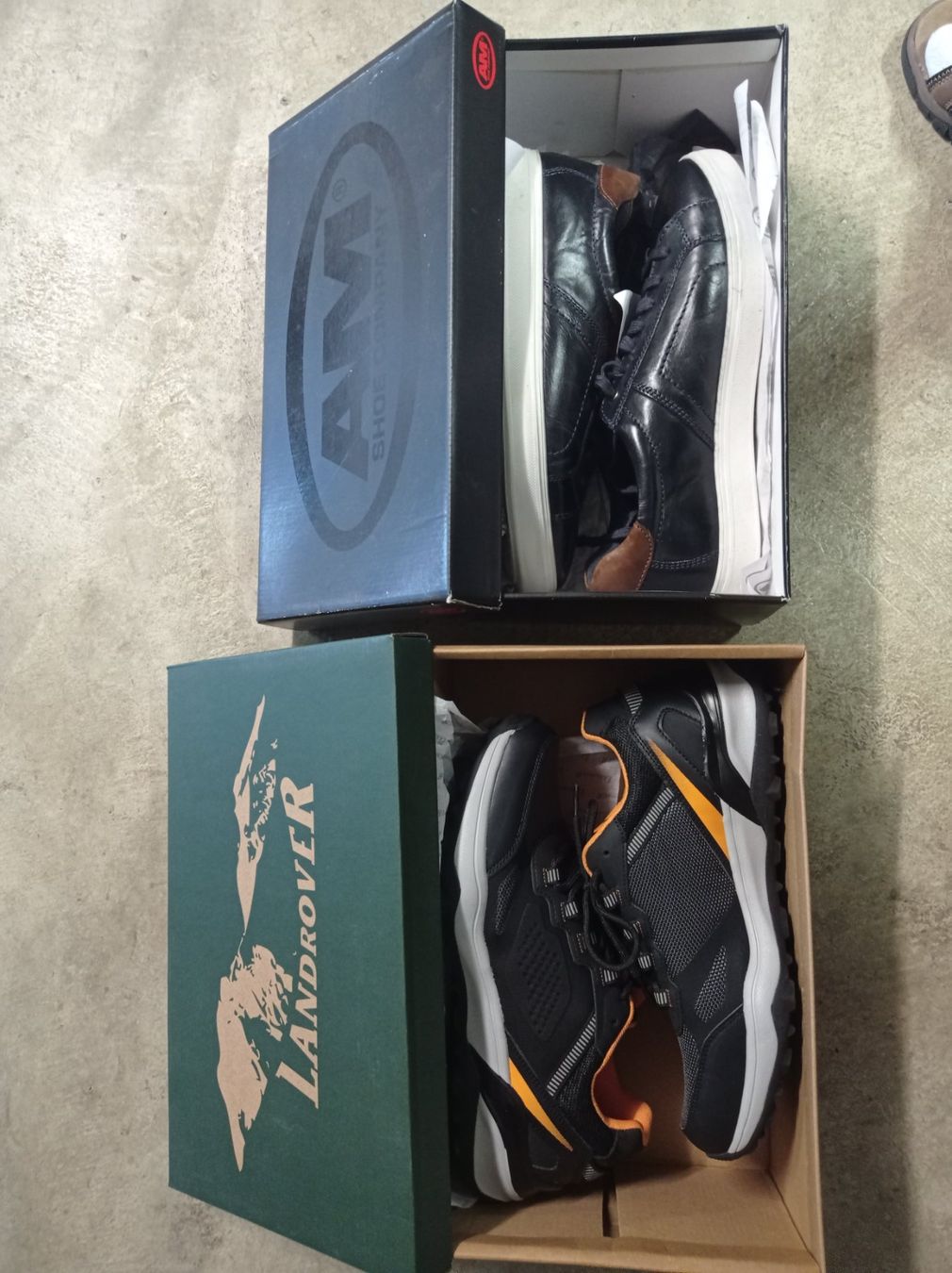 Scarpe da uomo: 2x sneakers #42 NEU Preis 115.- – Usato da Bex venduto da Sdancer