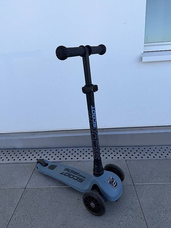 Kickboard: Scoot and Ride Highwaykick3 LED Scooter hellblau – Usato da Zug venduto da mel_kyra