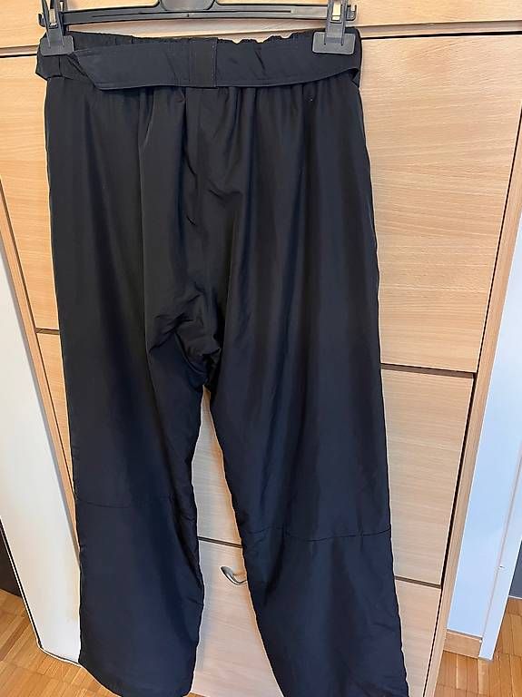 Pantaloni: Vendo pantaloni sci/snowboard – Usato da Jona venduto da sen_vd8v 1