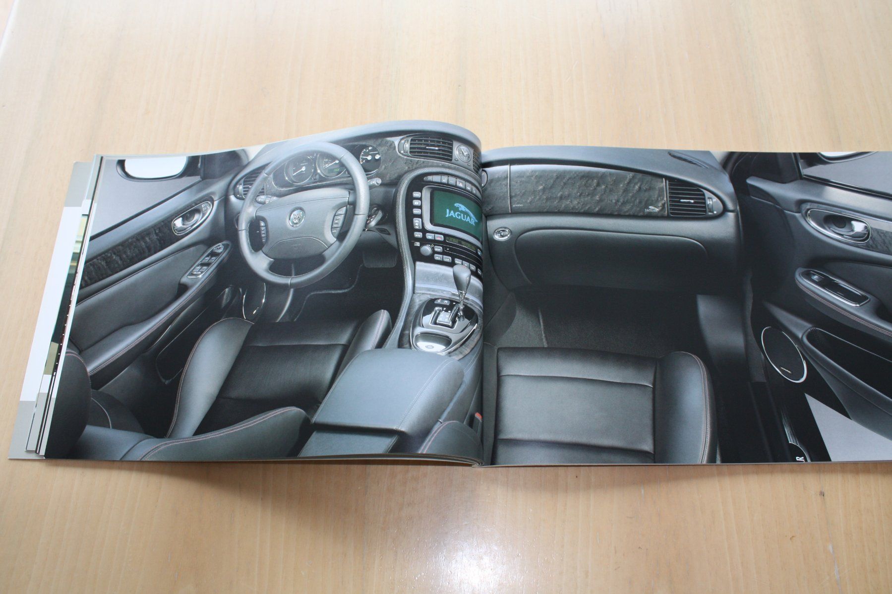 Jaguar Documents: Jaguar XJ CH Prospekt 7/2003 – D'occasion à Wikon par erwin400 7