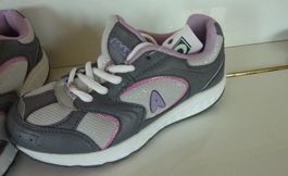 Schicke Turnschuhe Freizeitschuhe Gr. 32