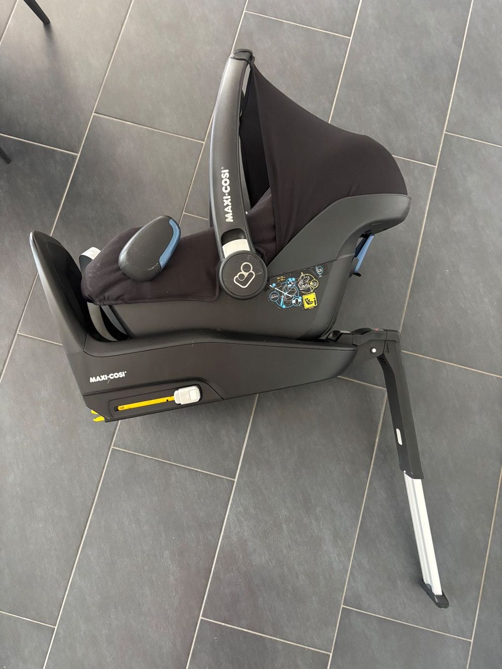 Maxi-Cosi Seggiolini per auto: Maxi Cosi I Size – Usato da Ennetbürgen venduto da HaakCHCH 5