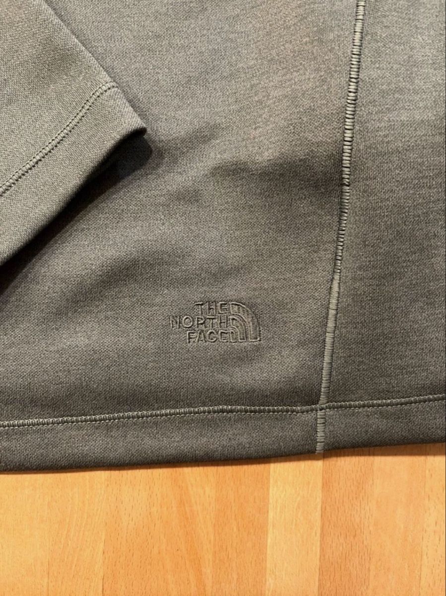North Face Maglioni & Felpe: Original The North Face Grüner Rollkragenpullover – Nuovo (secondo la descrizione) da Wallisellen venduto da Levian 2