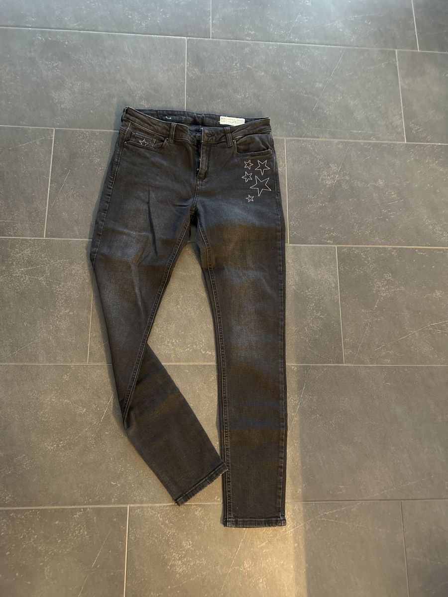 Jeans: Schwarze Jeans Esprit – Usato da Wichtrach venduto da henzmann1