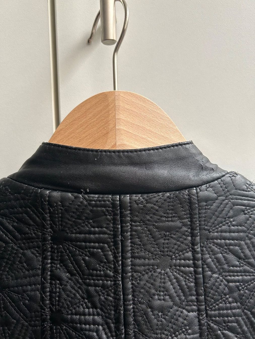 Jacken: Kunstleder Jacke schwarz – Neu (gemäss Beschreibung) aus Frauenfeld von isa_9cy7 4