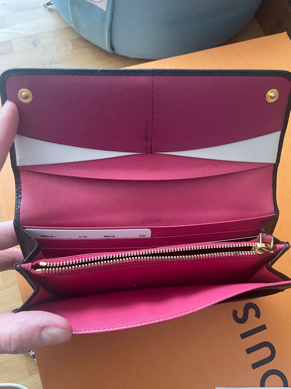 Prada Portemonnaie: Prada Portmonee schwarz pink – Gebraucht aus Zürich von mar_y97k 4