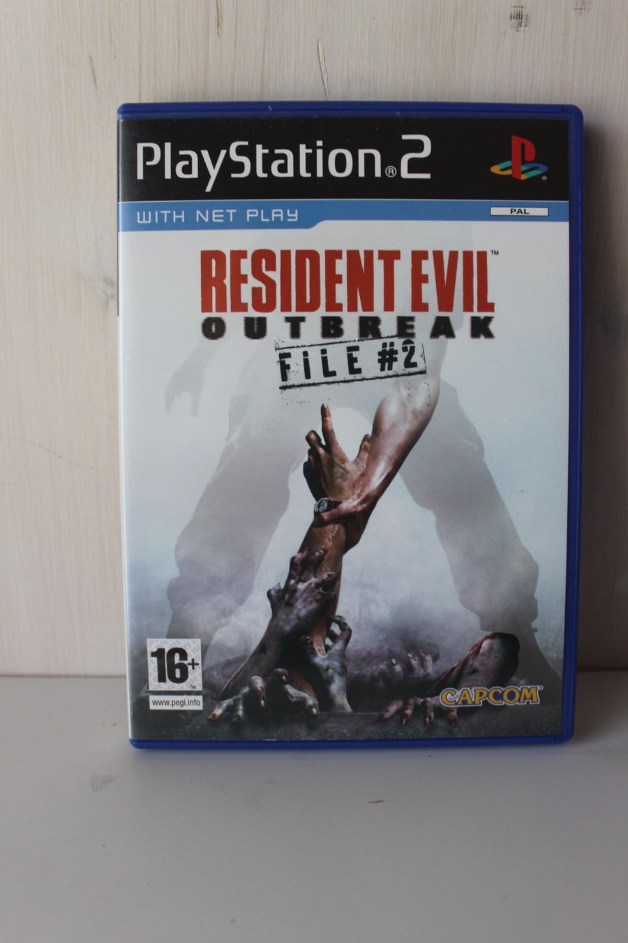 Jeux: Resident Evil Outbreak File 2 - PS2 / PlayStation 2 – D'occasion à Ebertswil par Ricogoeritz