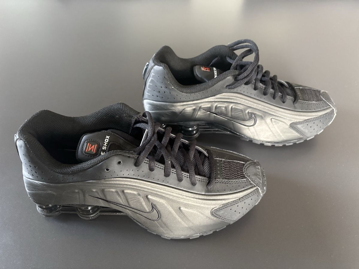 Nike Scarpe da uomo: Nike Shox, EUR 40 – Nuovo (secondo la descrizione) da Peseux venduto da lau_2w27 2