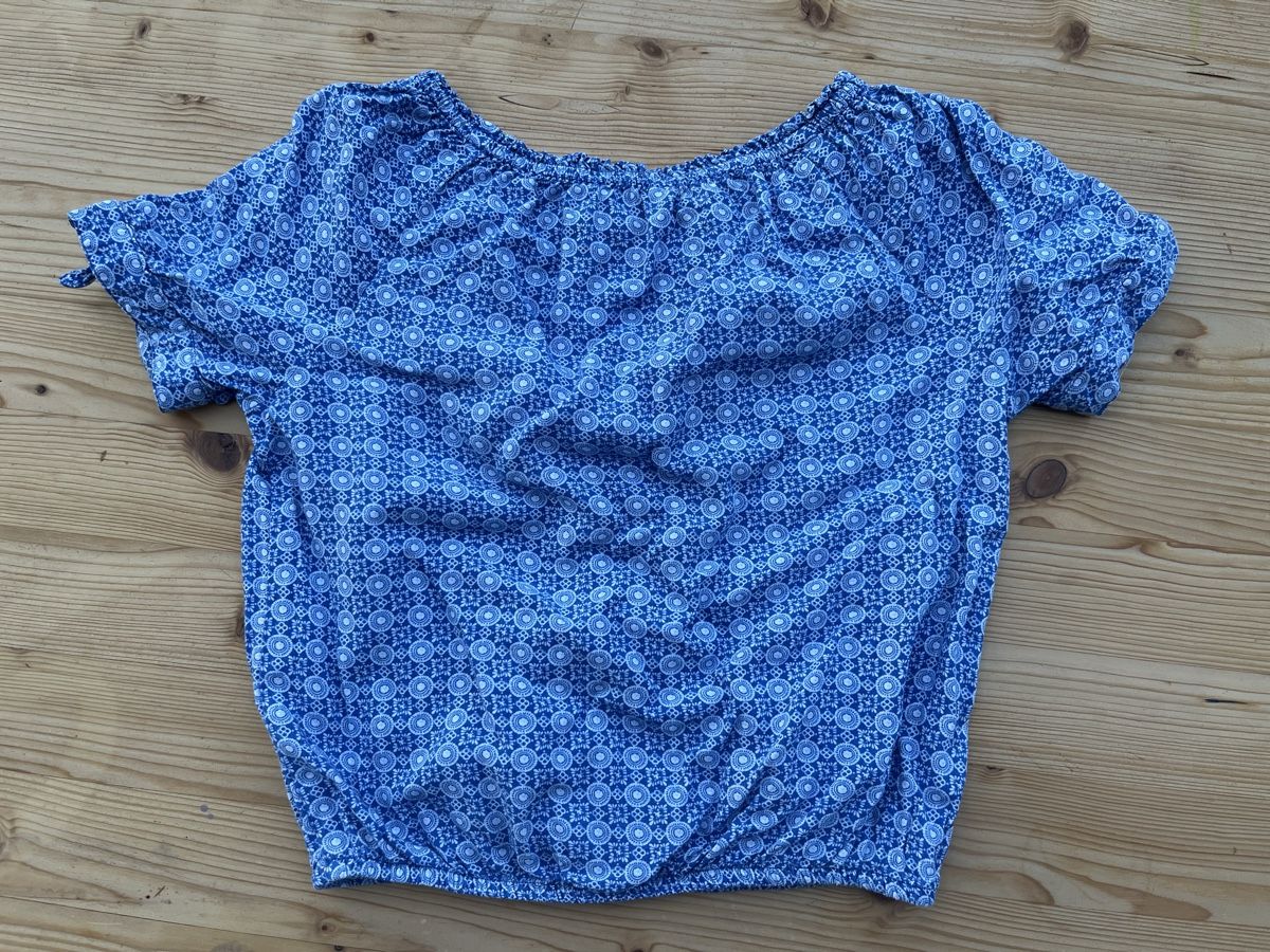 H&M Blusen, T-Shirts & Tops: Bluse / Blüsli H&M 152 – Gebraucht aus Wil ZH von Wonderwoman76 2