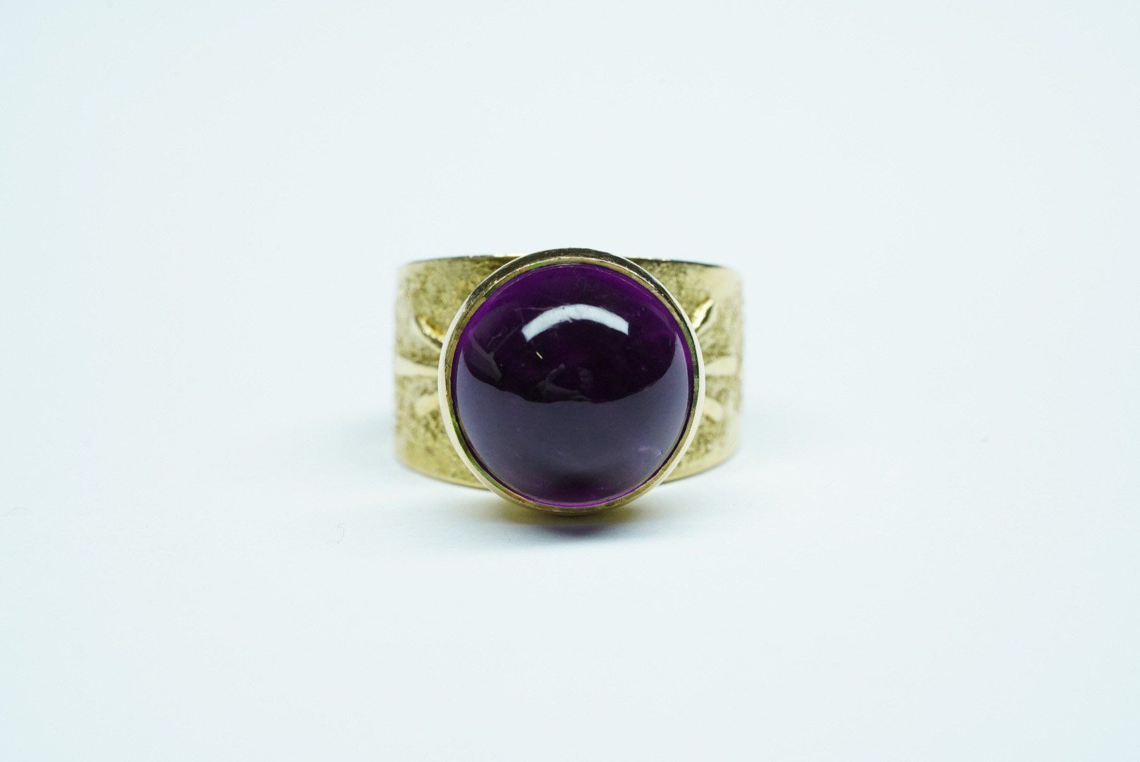 Anelli: Fingerring 18k Gelbgold mit Amethyst – Usato da Bülach venduto da Re-Jewelled
