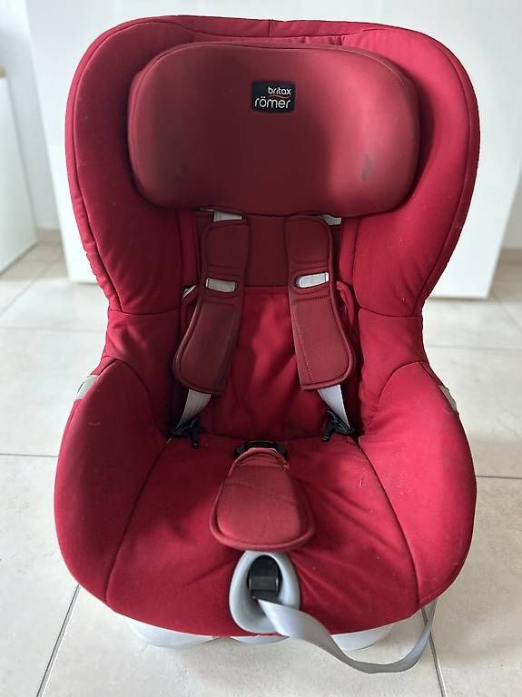 Seggiolini per auto: Römer Britax Isofix Kindersitz  – Usato da Gurmels venduto da saba88