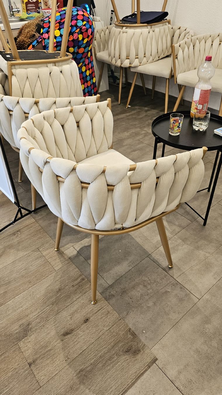 Sedie: 6 coole Sessel beige Polsterung Stoff, Gestell Metall – Usato da Walzenhausen venduto da EMI1964