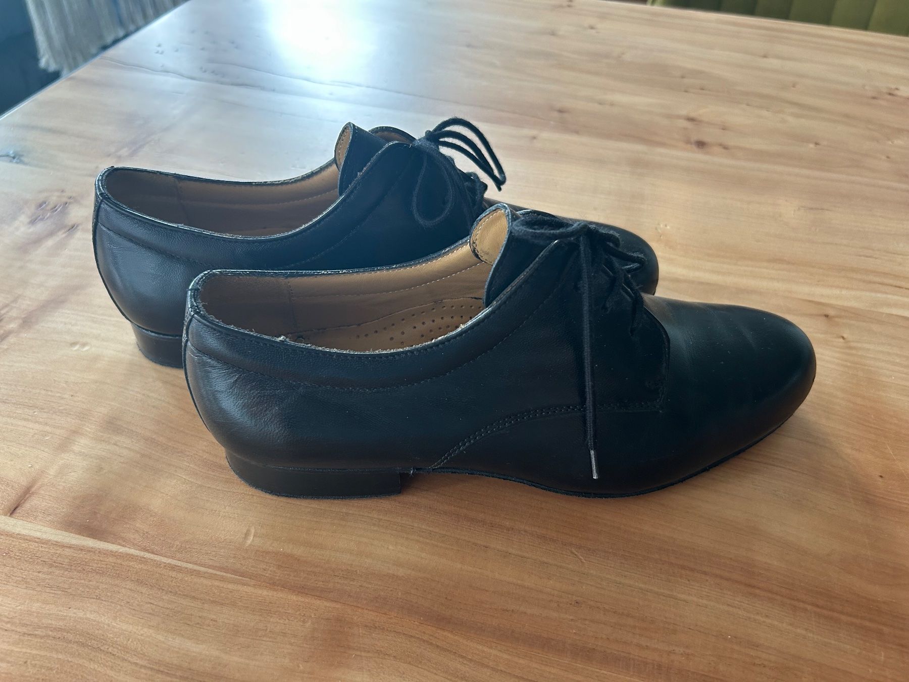 Chaussures hommes: Tanzschuhe Werner Kern Schwarz Leder Damengrösse 7  1/2 – D'occasion à Kaltbrunn par lagone1 2