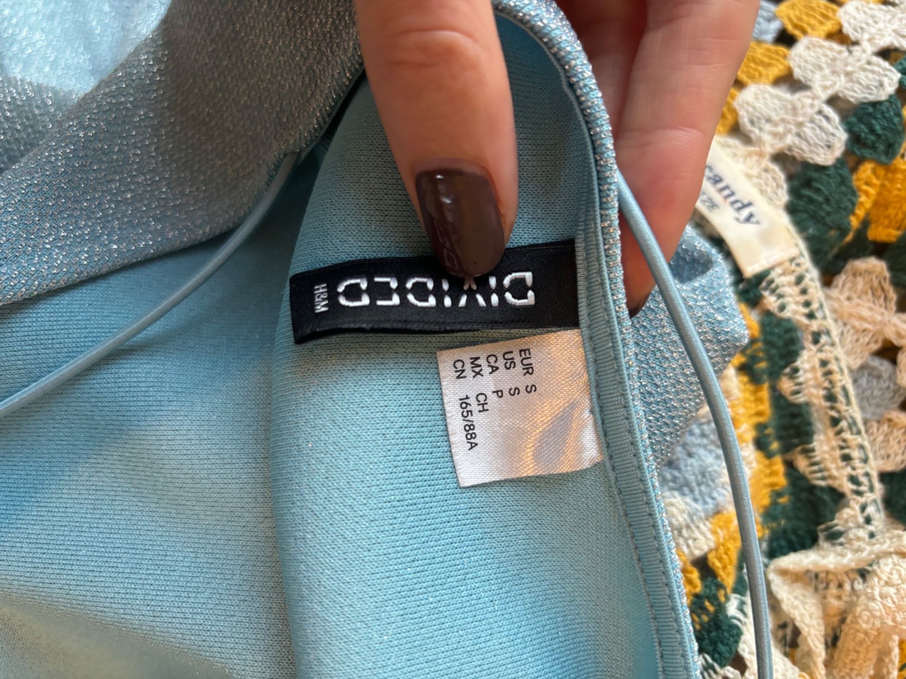 H&M Kleider: Beautiful shiny blue dress – Neu (gemäss Beschreibung) aus Genève von Bella_909 3
