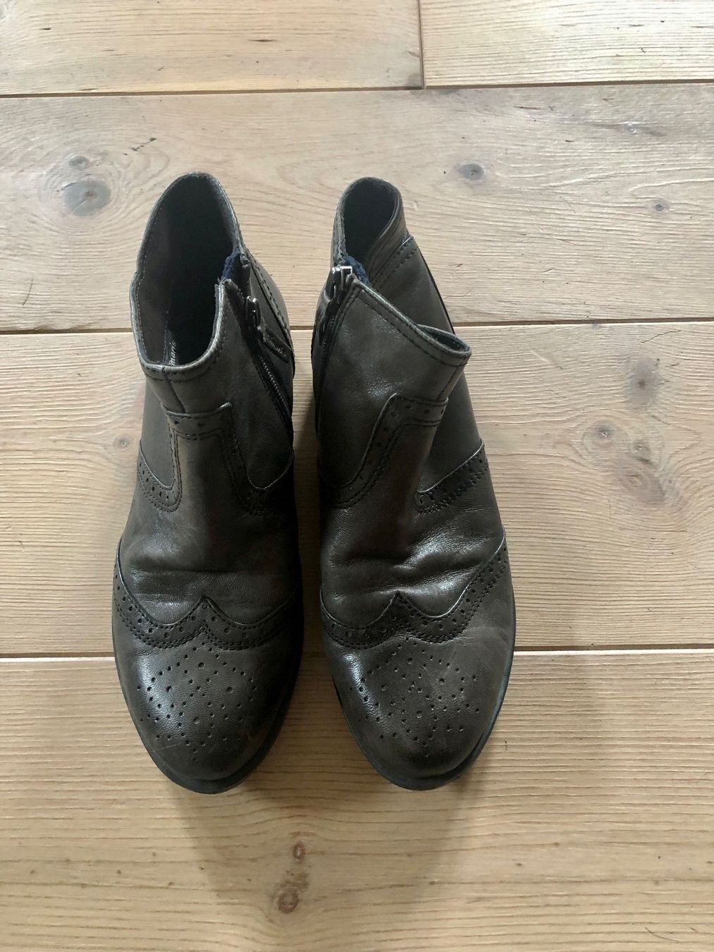Tamaris Scarpe da donna: Leder Schuhe von TAMARIS Gr. 36 – Usato da Schwerzenbach venduto da frauminze 2