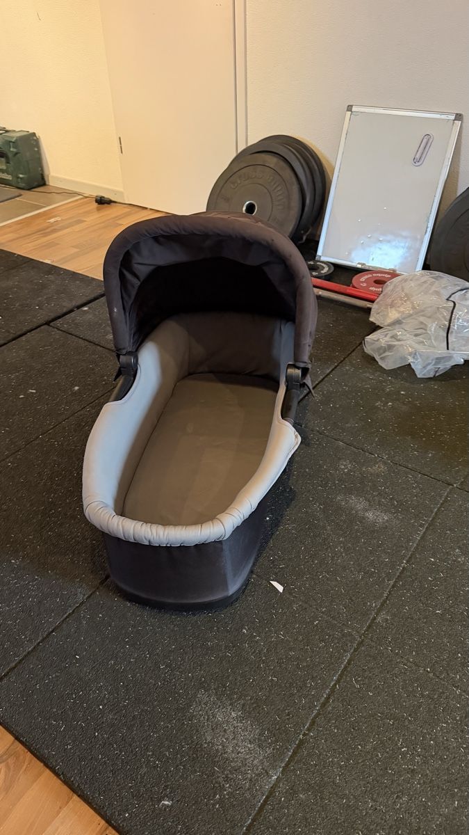 Thule Carrozzine: Thule Babywanne inkl. Zubehör – Usato da Watt venduto da mmengem 3