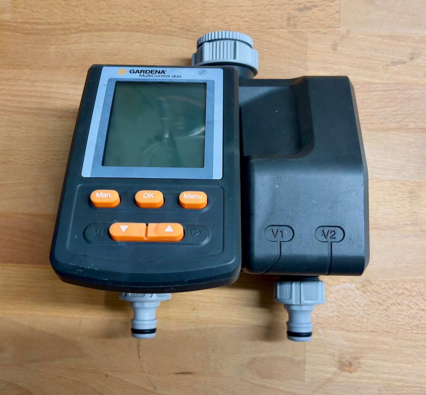 Gardena Tutti gli attrezzi: Bewässerungscomputer GARDENA MultiControl duo & Regensensor – Usato da Arni AG venduto da CLIMBIM