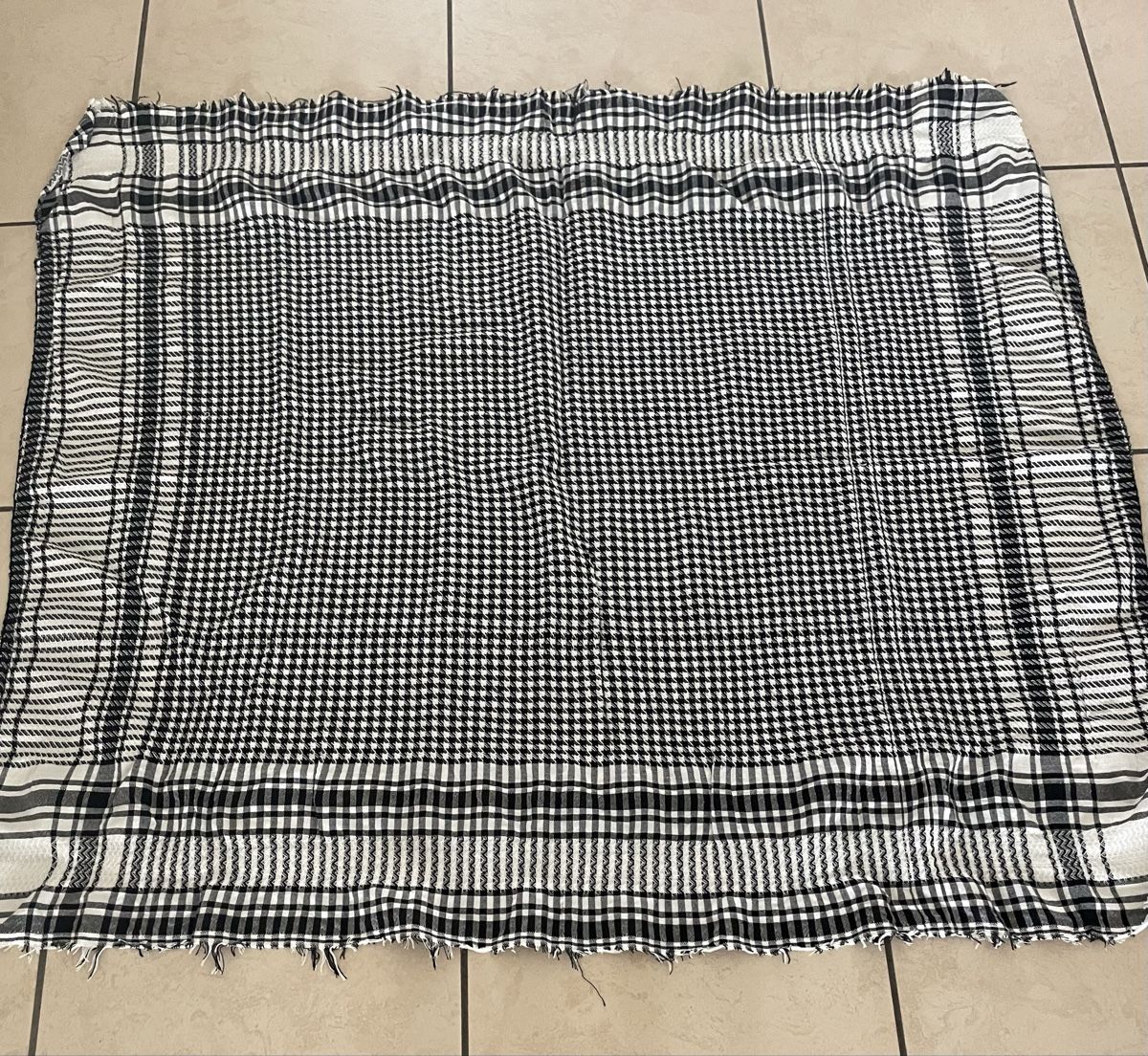 Foulards & écharpes: Keffiyeh – D'occasion à Pregassona par REEUP 1