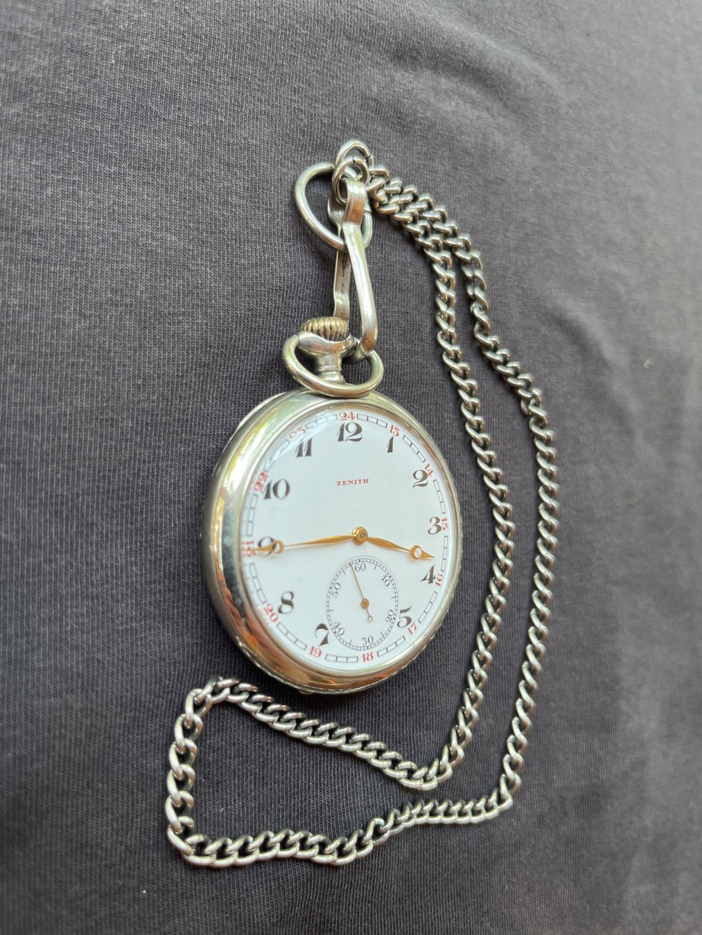 Zenith Orologi: Taschenuhr Zenith mit Kette – Usato da Bern venduto da India1960 2