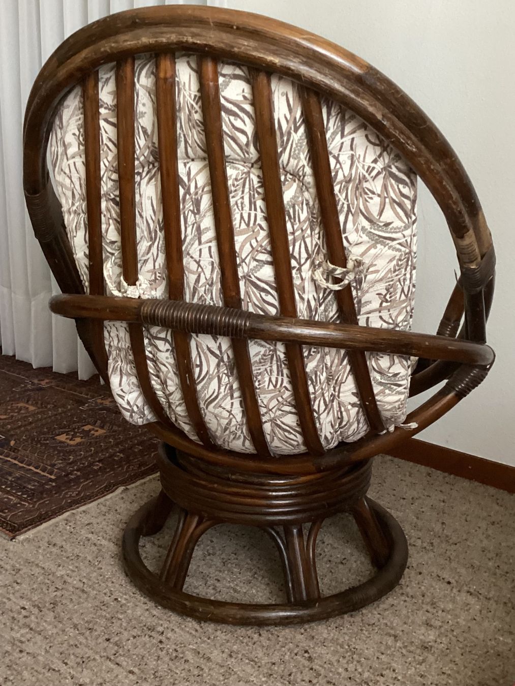 Poltrone: Rattansessel mit Drehfunktion und Polster – Usato da Goldau venduto da dgh_bwh7 2