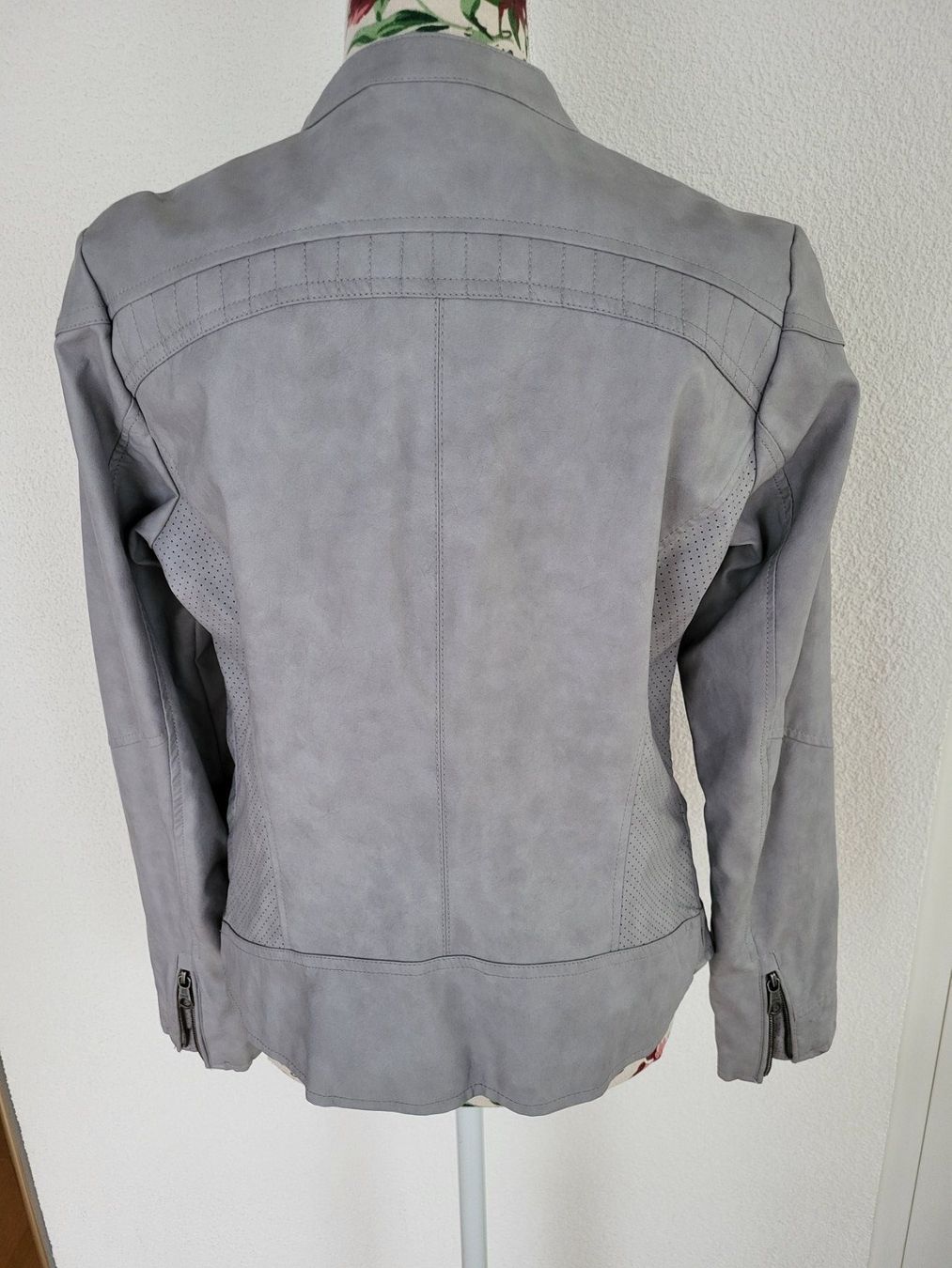 Cecil Giacche: Kunstlederjacke Cecil Grösse S – Usato da Langenthal venduto da blueskye01 2