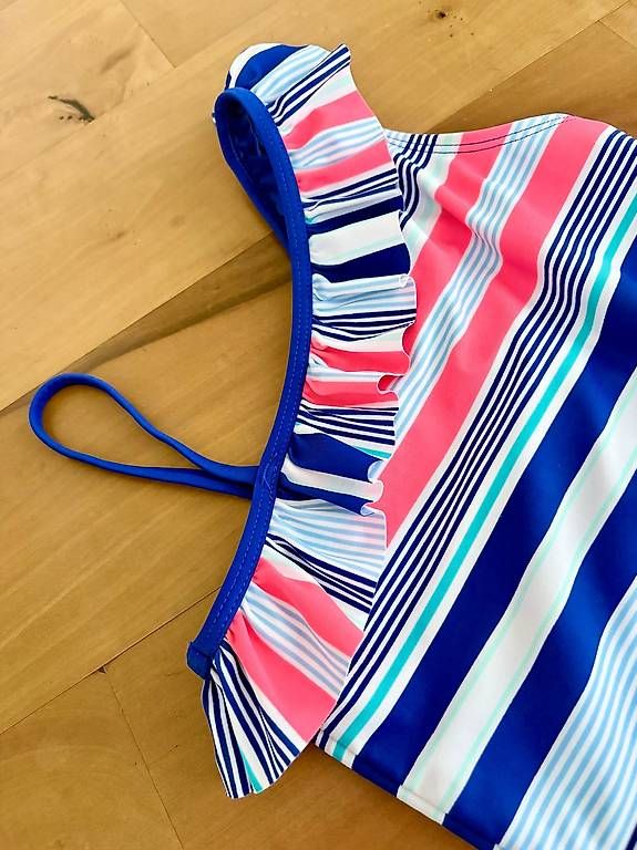Gap Maillots de bain: Mädchen Badekleid Badeanzug Gr. 130 (GAP M) – D'occasion à Dietlikon par Pmt_zh 2