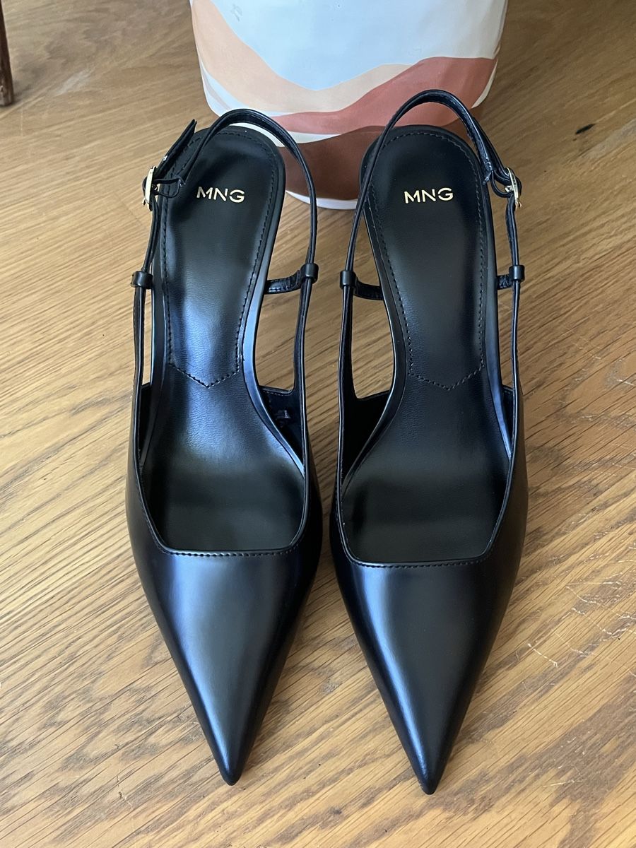 Mango Scarpe da donna: Spitze Slingback-Lederpumps von Mango – Nuovo (secondo la descrizione) da Bern venduto da SinaArikan 4