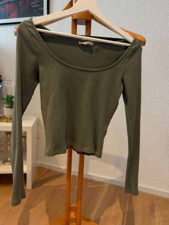 Olivgrünes Ripp-Top mit langen Ärmeln, Grösse S, Herbst