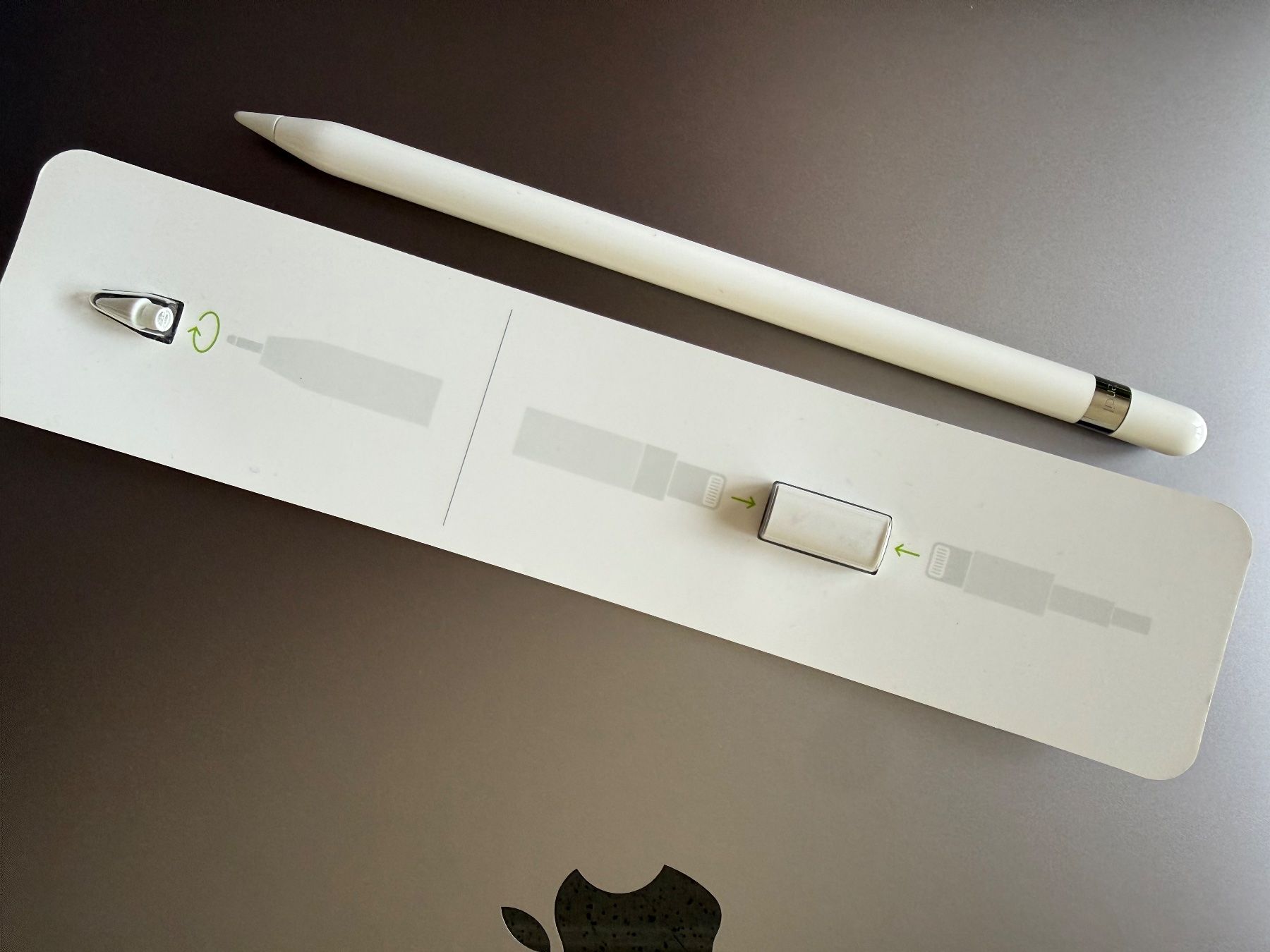 Apple Penna & Evidenziatori: Apple Pencil  1re génération, NEUF – Nuovo (secondo la descrizione) da Lausanne venduto da Ab1l1o