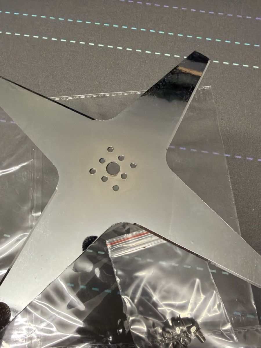 Ambrogio Tagliaerba: Ambrogio Messer 25 cm Rasenmäher Roboter – Nuovo (secondo la descrizione) da St. Margrethen SG venduto da Leila026 3