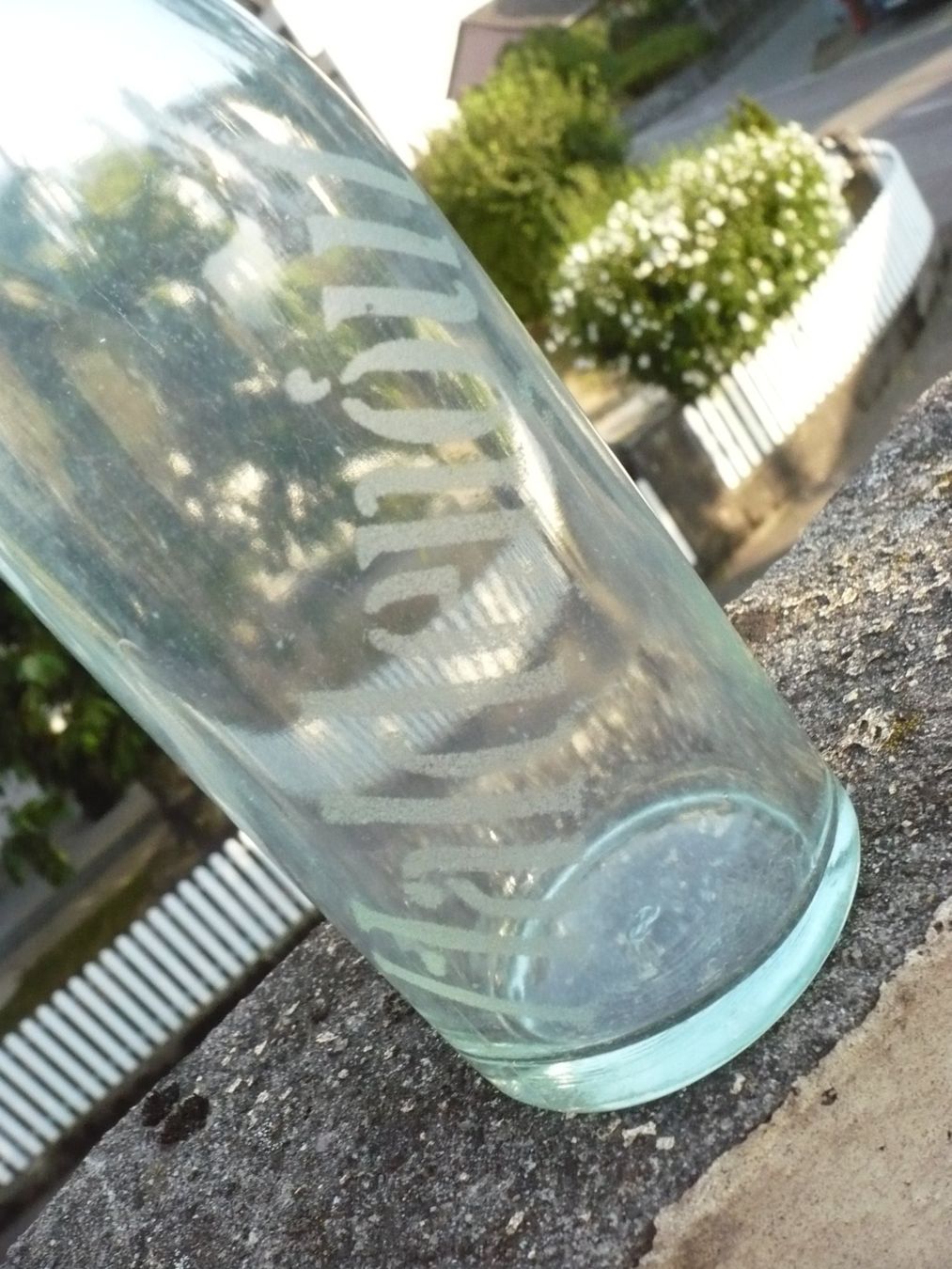 Haldengut Verres, cruches & bouteilles: HALDENGUT Flasche – D'occasion à Biberist par Urmel 1