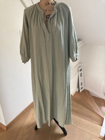 Kleid der Marke Masscob, neu, passt bei S-L