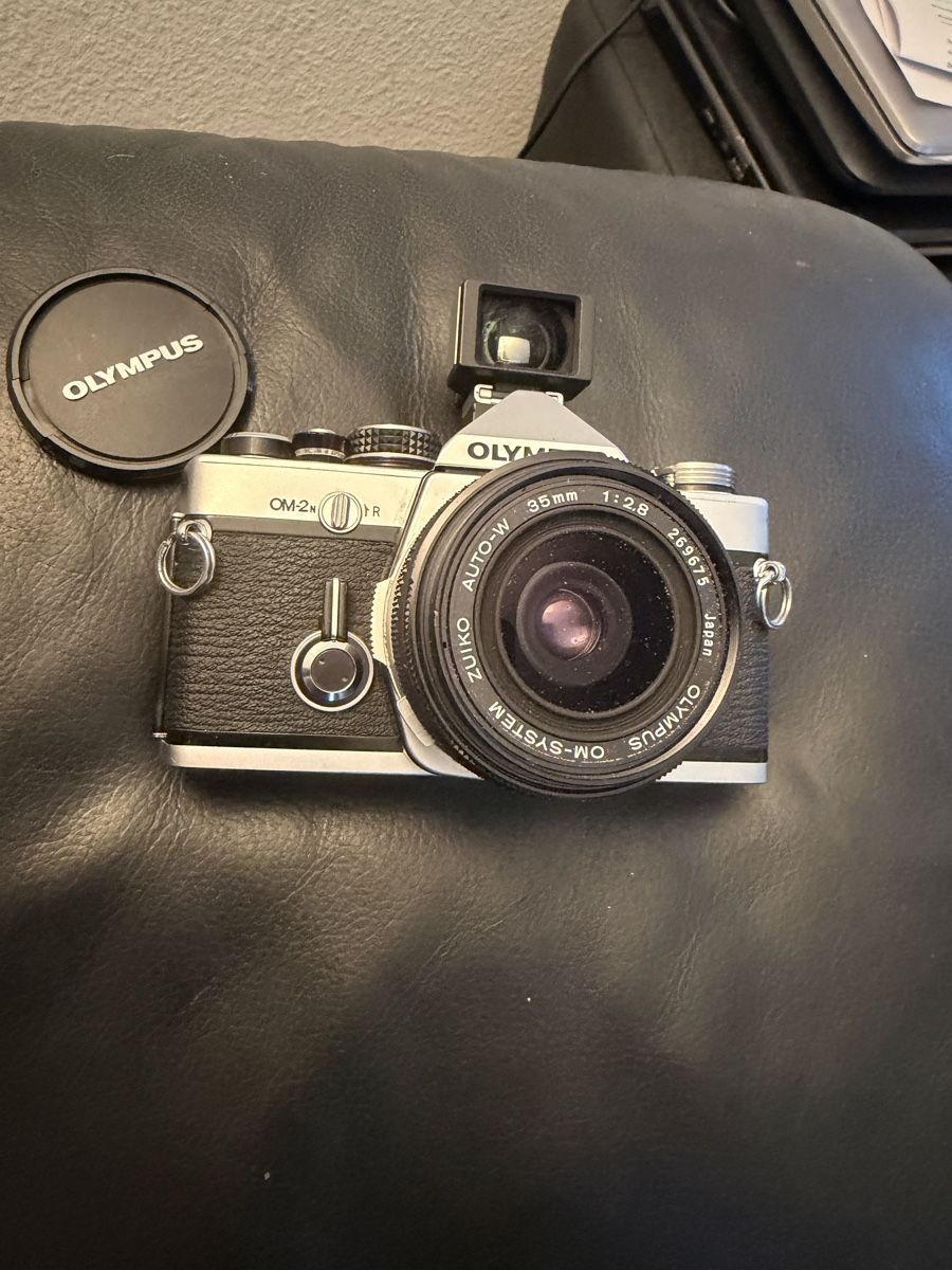 Olympus Kamera: Olympus OM-2N Kamera – Gebraucht aus Baden von noli.r