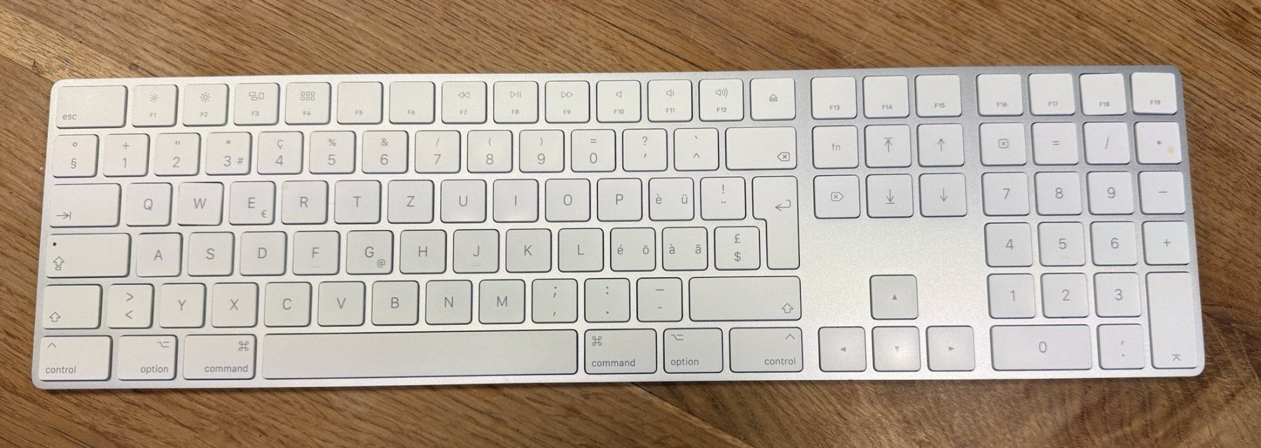 Tastaturen: Apple Magic Keyboard Ziffernblock + Magic Trackpad + Numpad – Gebraucht aus Zetzwil von gent1974