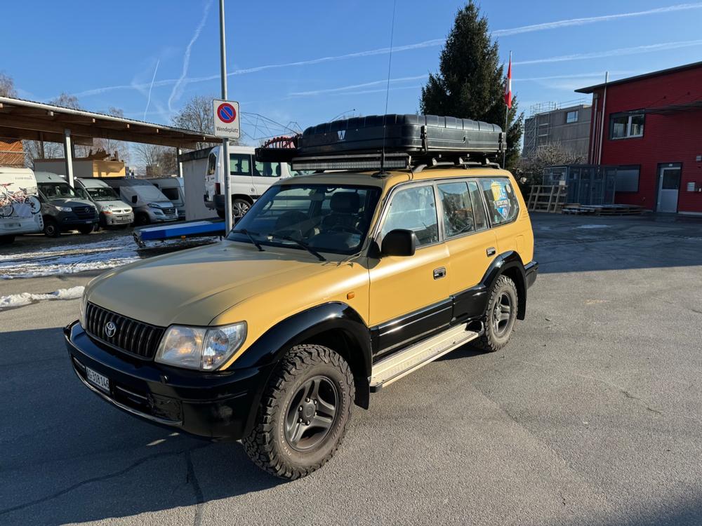 Toyota Land Cruiser 3L Diesel 163PS mit Scheelmann Sitze