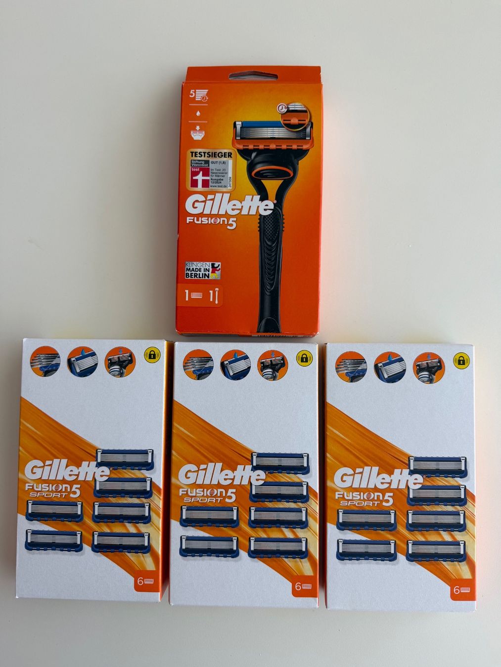 Gillette Rasoi & Lamette da barba: Gillette Fusion5, 20 pcs – Nuovo e nell'imballaggio originale da St-Gingolph venduto da GoldenKeys