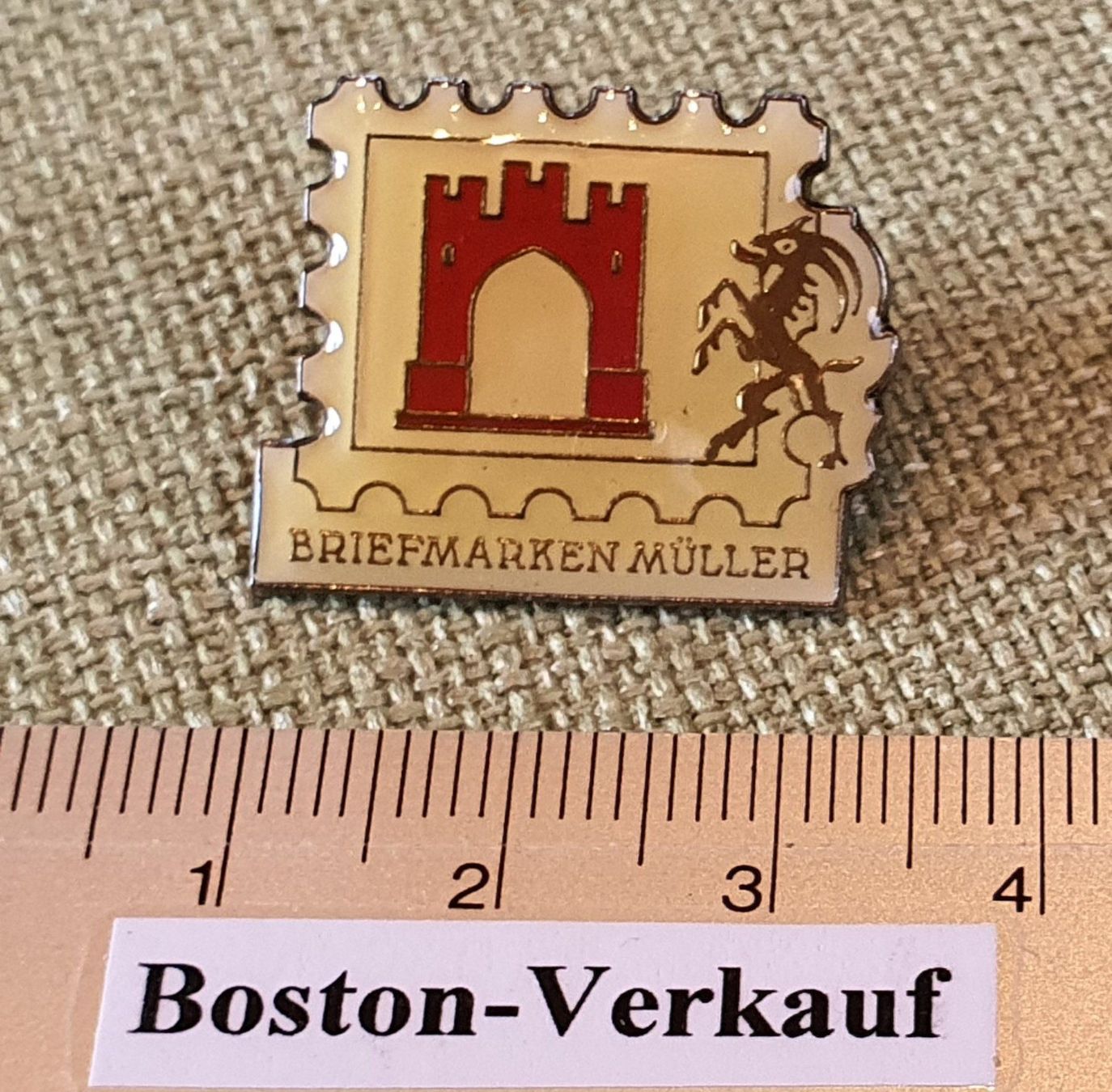 Placchette & Badge: A796 - Pin Briefmarken Müller Chur – Usato da Reinach BL venduto da Boston-Verkauf 1