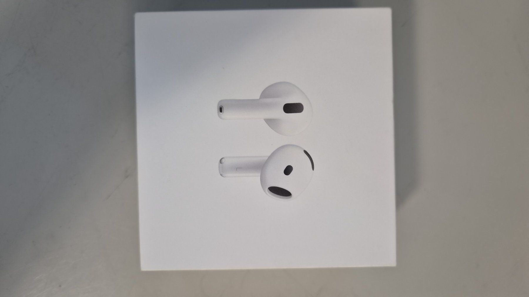 Apple Cuffie: Apple Airpods 4 – Usato da Buochs venduto da Cantun 5