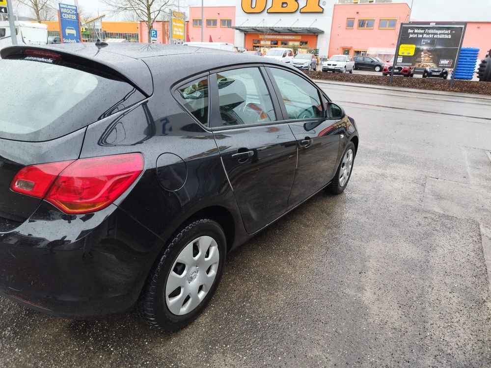 Opel Astra J 1.6T  Acheter sur Ricardo