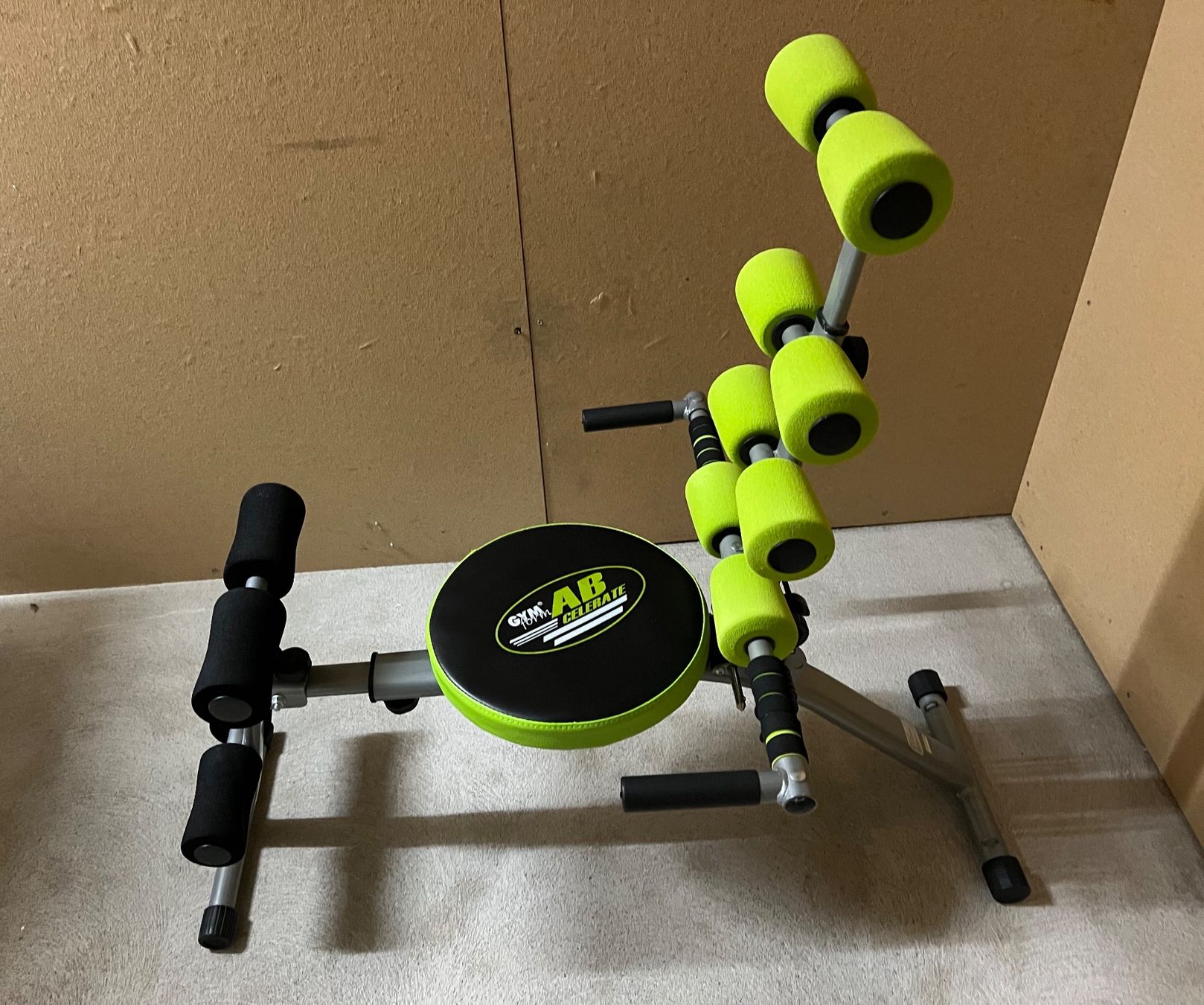 Hometrainer: Gymform Ab Celerate, 6 in 1 – Gebraucht aus Dietikon von Sale44You