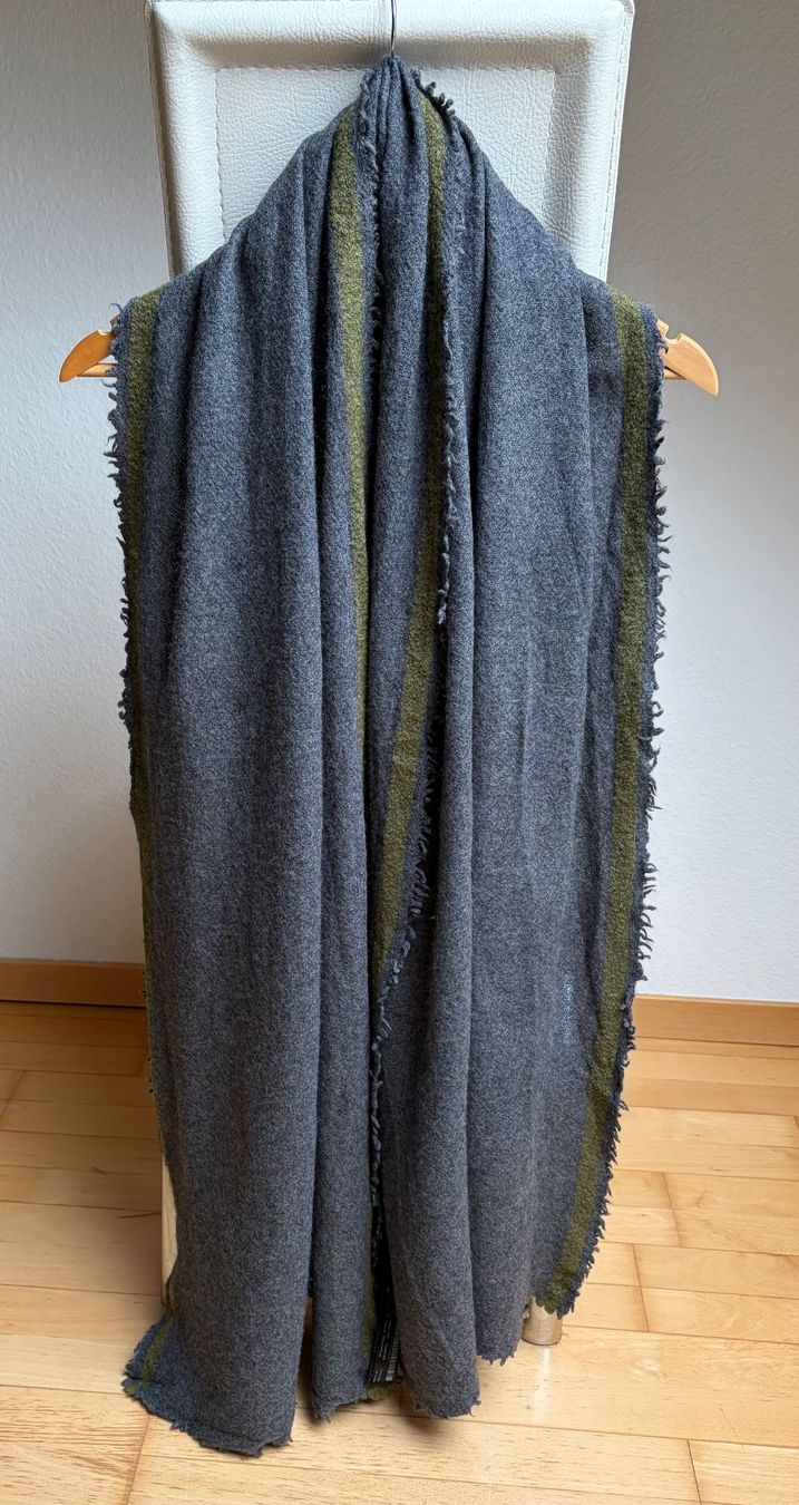 Massimo Dutti Foulards & écharpes: Massimo Dutti Schal – D'occasion à Unterägeri par Jutka_04 3