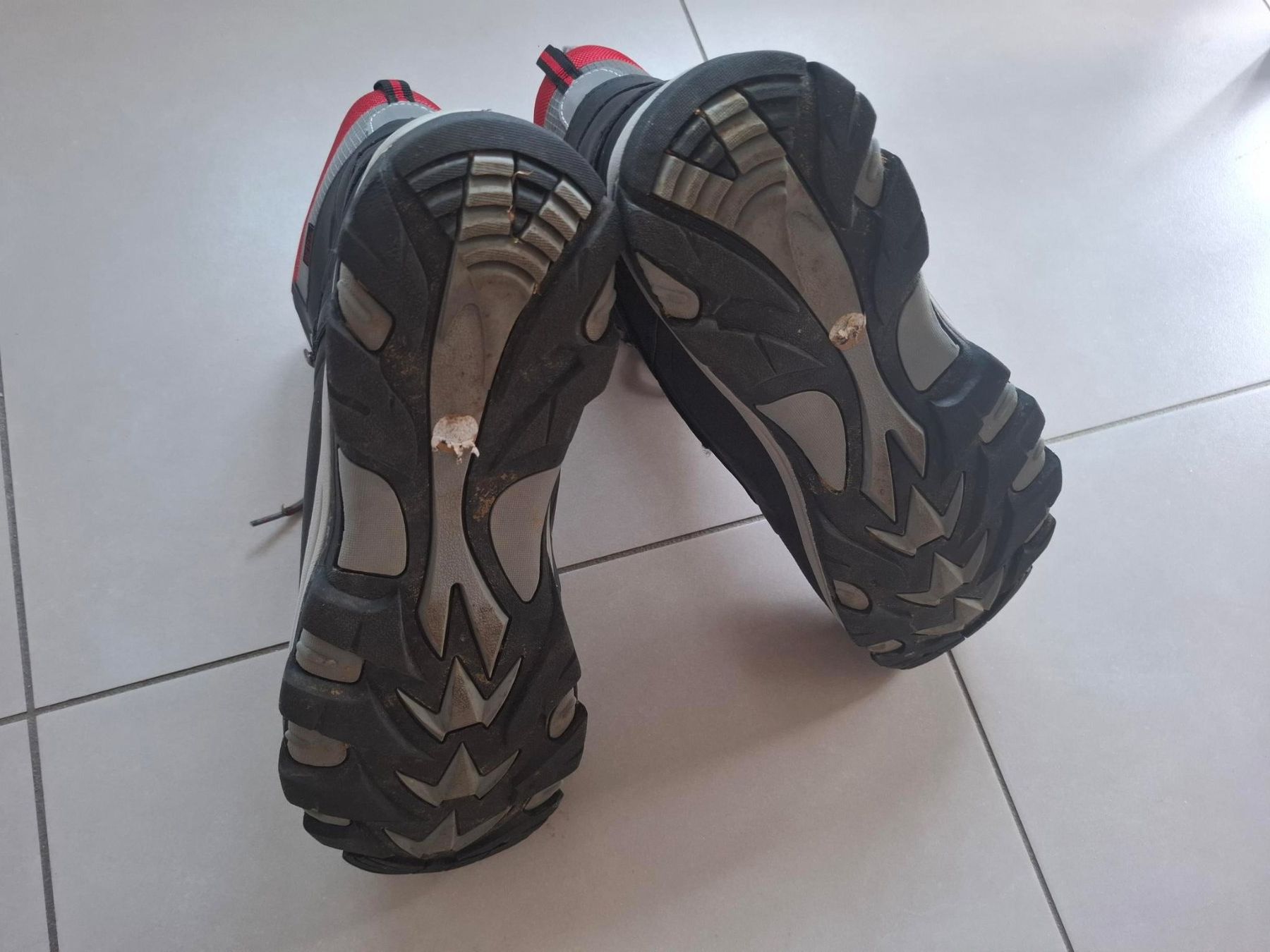 Herrenschuhe: chaussures montantes HAZARD – Gebraucht aus Porrentruy von Piquetix 3