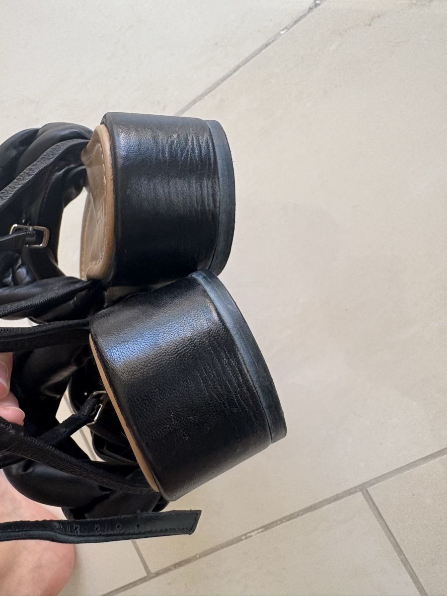 Scarpe da donna: Flattered Plateau Sandalen – Usato da Russikon venduto da Kasabian7 5
